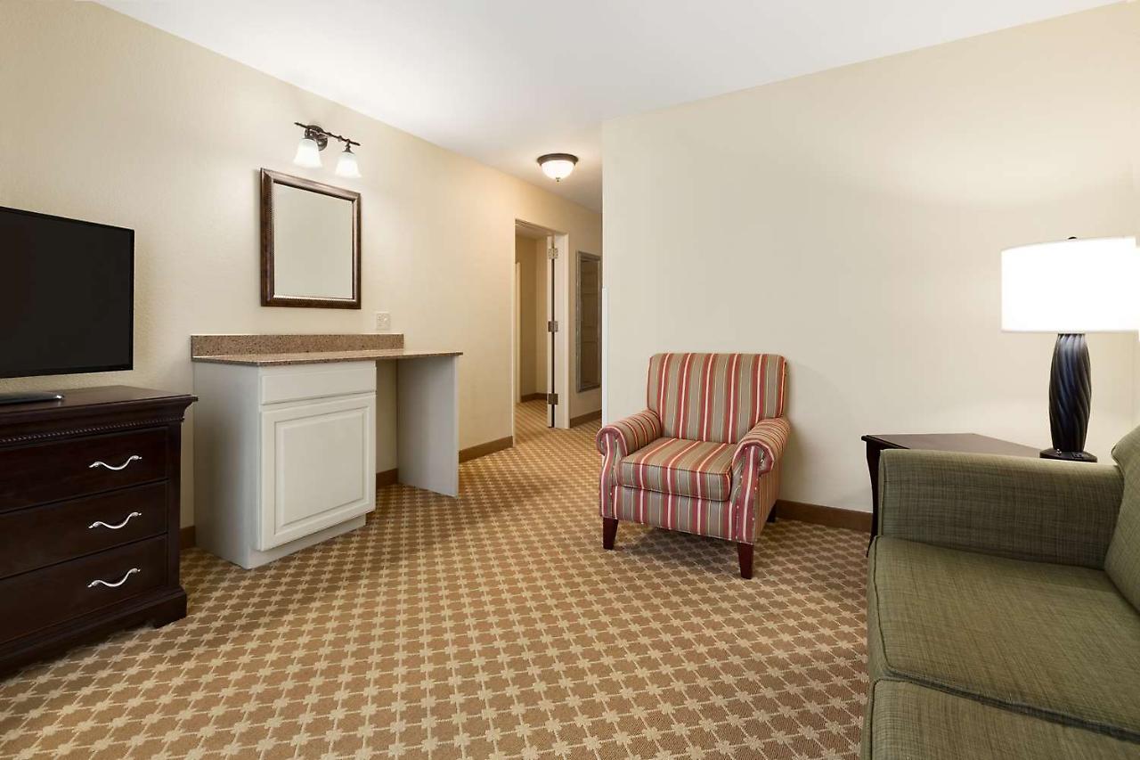 Country Inn & Suites By Radisson, Asheville - Outlet Mall Exterior foto